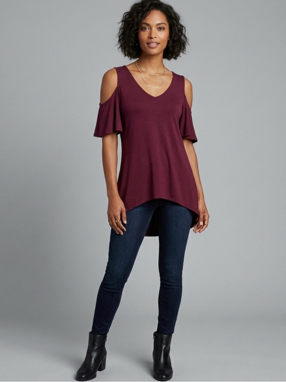 NWT Maurices 24/7 Burgundy Wine Cold Shoulder Tunic Top Women’s Size XS NEW Chic